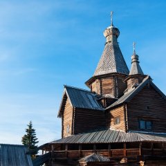 Деревянный храм