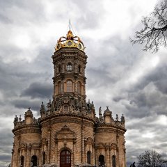 Храм корона