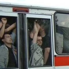 Давка в троллейбусе