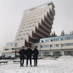Молчат дома