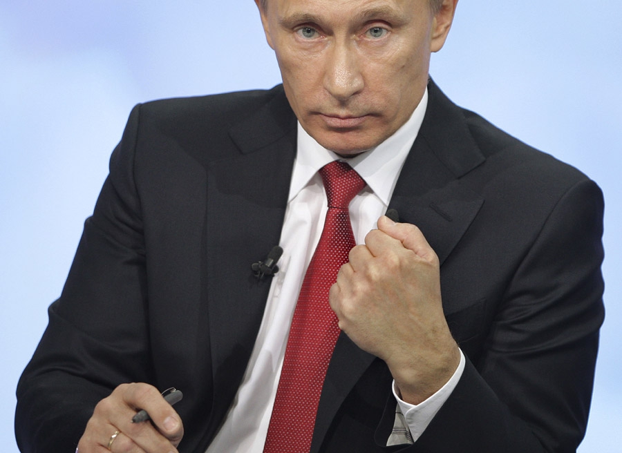 Путин показывает кулак шаблон