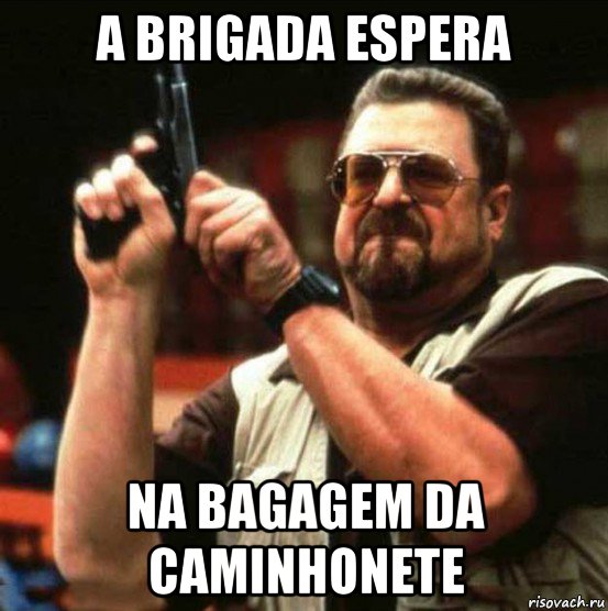 a brigada espera na bagagem da caminhonete