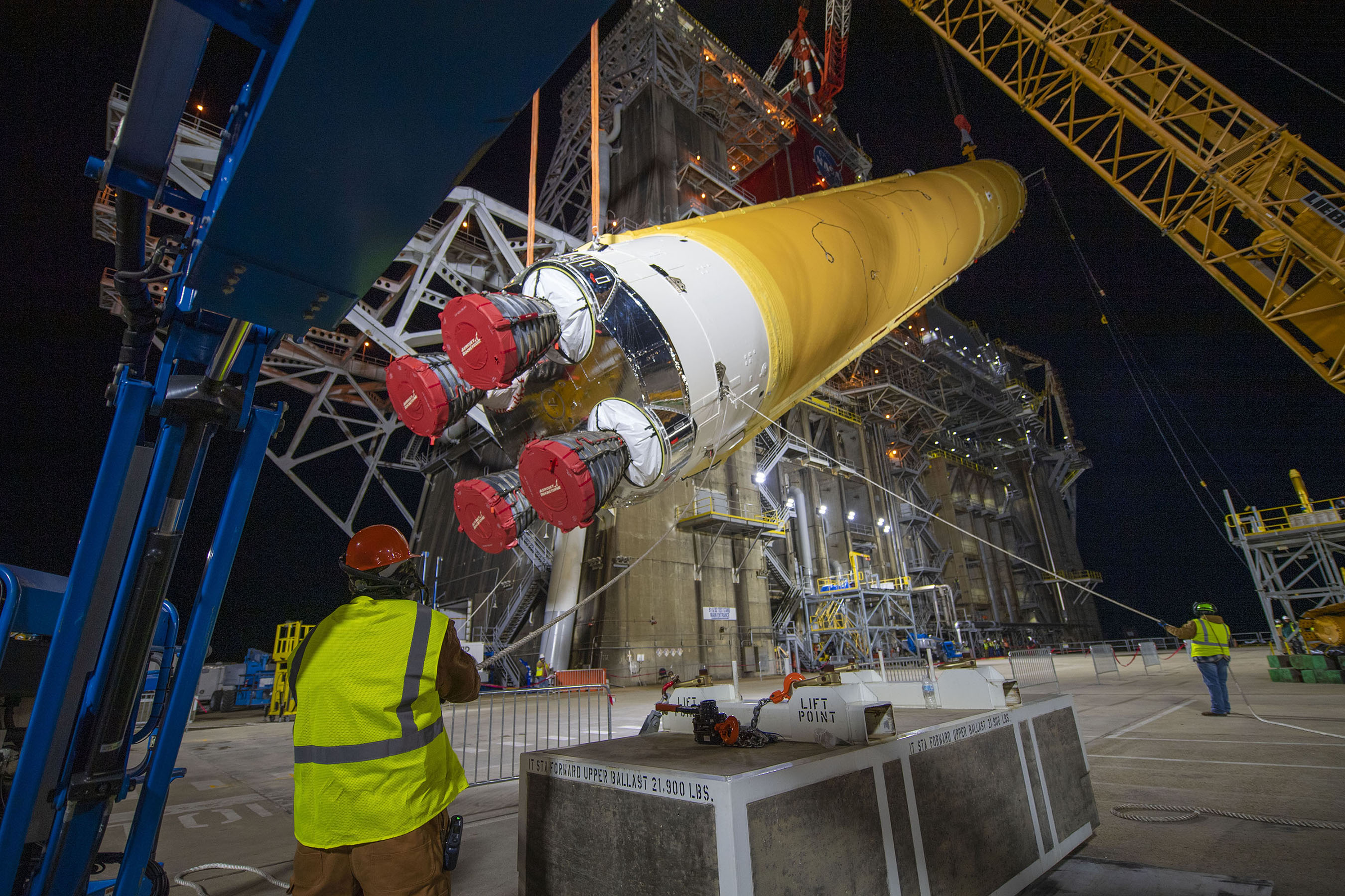Artemis Program - SLS Core Stage шаблон