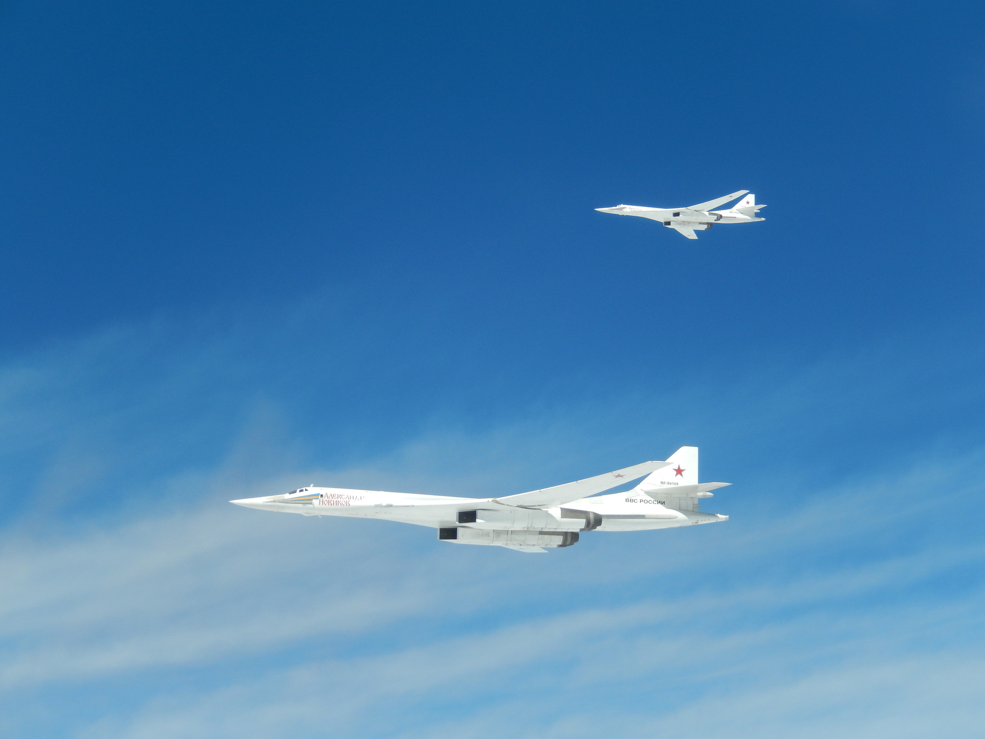 Белый лебедь высота. Белый лебедь самолет ту 160. Ту-160 сверхзвуковой самолёт. Ту-160м белый лебедь. Сверхзвуковой самолёт белый лебедь.