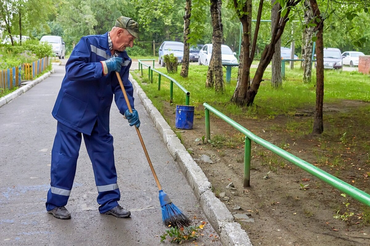 Картинки дворник уборщица